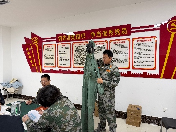 【長(zhǎng)田動(dòng)態(tài)】區(qū)發(fā)改局（區(qū)國(guó)動(dòng)辦）四級(jí)調(diào)研員馮培東主任走進(jìn)長(zhǎng)田實(shí)業(yè)——國(guó)防動(dòng)員宣傳進(jìn)企業(yè) 共筑堅(jiān)不可摧安全屏障